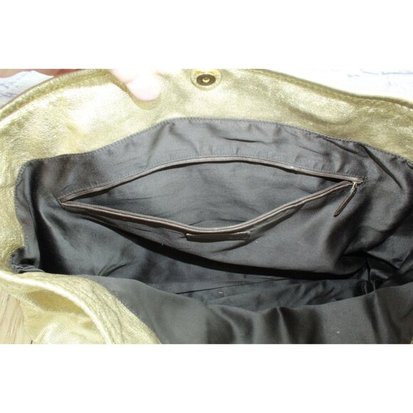 Yves Saint Laurent Metallic Gold Leather Shoulder Tote Bag - Picture 7 of 9